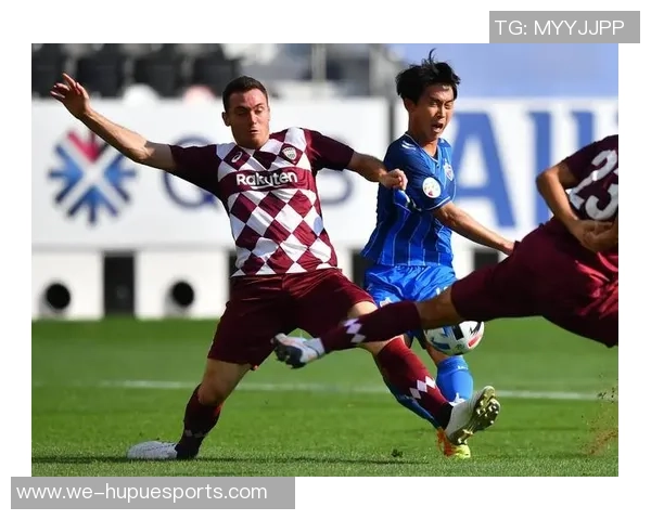 J2联赛冈山绿队迎战川崎前锋全力争胜的精彩对决