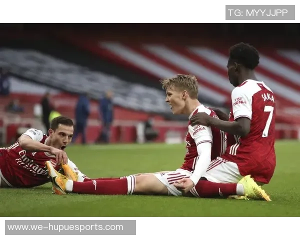 西汉姆联对阵阿森纳精彩直播全程回顾与分析 西汉姆联对阵阿森纳精彩直播全程回顾与分析