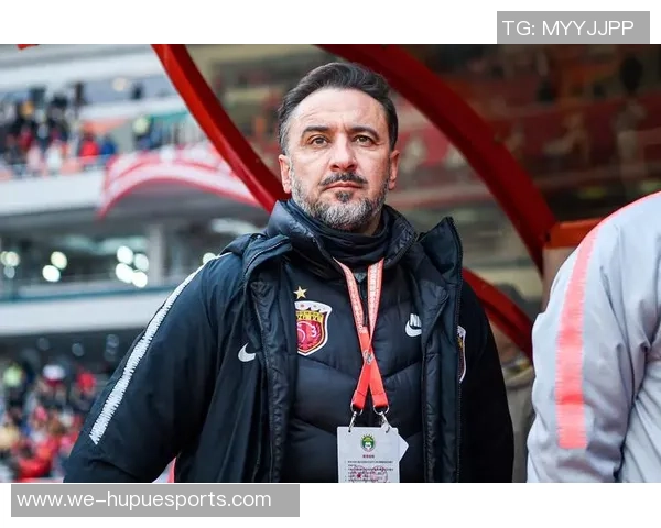 佩雷拉:两个月前球迷还唱我的姓名,现在他们却期望我被辞退 佩雷拉:两个月前球迷还唱我的姓名,现在他们却期望我被辞退